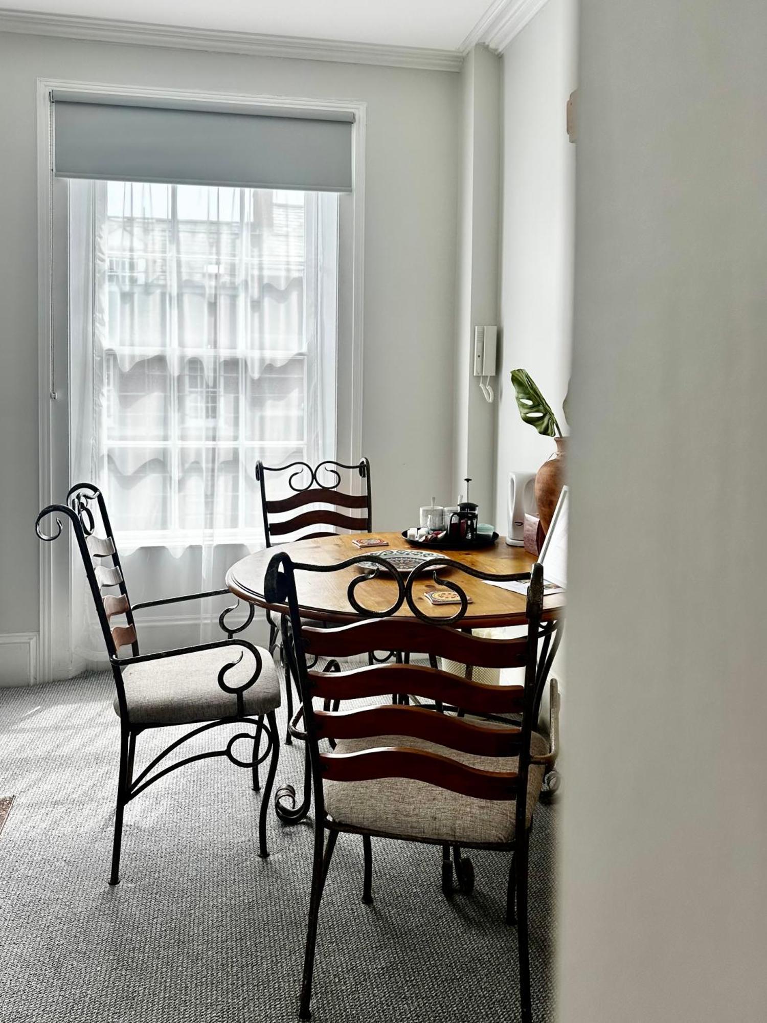 Georgian Townhouse Derry Hotel ภายนอก รูปภาพ